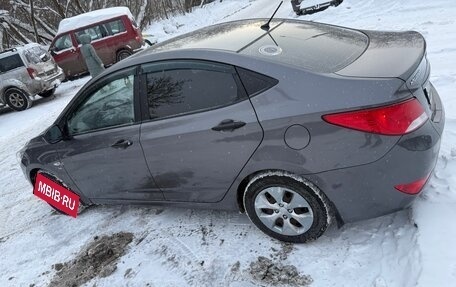 Hyundai Solaris II рестайлинг, 2015 год, 1 250 000 рублей, 6 фотография