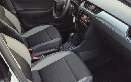 Skoda Rapid I, 2018 год, 1 357 000 рублей, 8 фотография