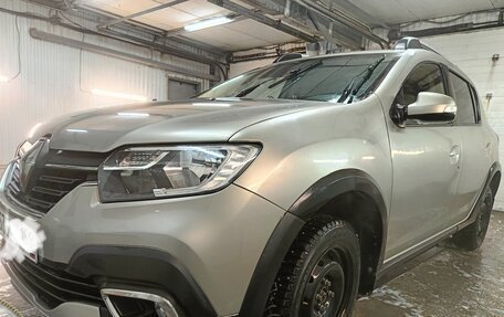 Renault Sandero II рестайлинг, 2019 год, 975 000 рублей, 1 фотография