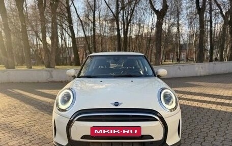 MINI Hatch, 2021 год, 2 400 000 рублей, 4 фотография
