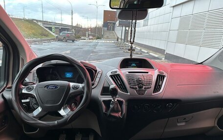 Ford Tourneo Custom I рестайлинг, 2017 год, 1 999 000 рублей, 9 фотография