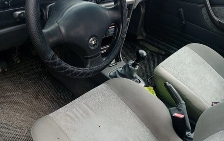 Daewoo Nexia I рестайлинг, 2003 год, 130 000 рублей, 10 фотография