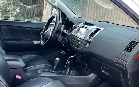 Toyota Hilux VII, 2014 год, 2 600 000 рублей, 10 фотография