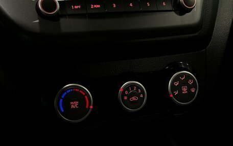 KIA Rio III рестайлинг, 2015 год, 1 080 000 рублей, 17 фотография