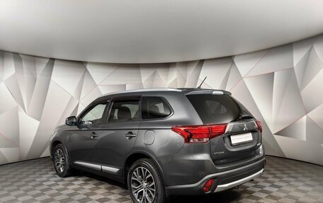 Mitsubishi Outlander III рестайлинг 3, 2016 год, 1 730 000 рублей, 4 фотография