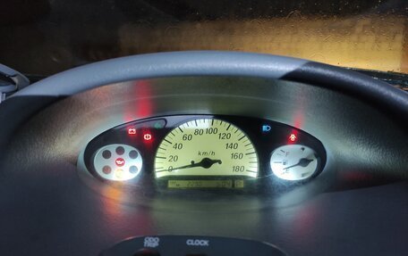 Toyota Vitz, 2000 год, 250 000 рублей, 5 фотография