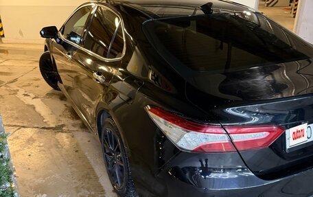 Toyota Camry, 2018 год, 2 500 000 рублей, 2 фотография