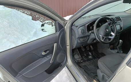 Renault Sandero II рестайлинг, 2019 год, 975 000 рублей, 3 фотография