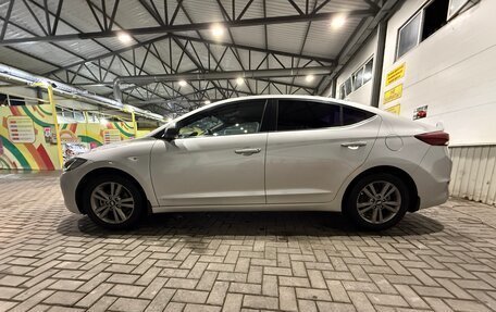 Hyundai Elantra VI рестайлинг, 2017 год, 1 400 000 рублей, 7 фотография