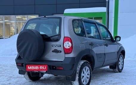 Chevrolet Niva I рестайлинг, 2018 год, 748 000 рублей, 5 фотография