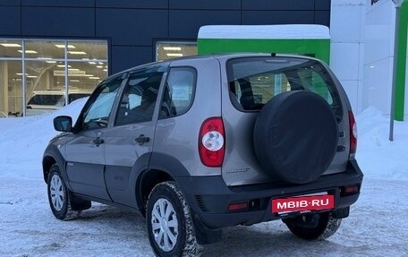 Chevrolet Niva I рестайлинг, 2018 год, 748 000 рублей, 7 фотография