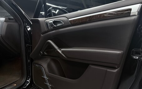 Porsche Cayenne III, 2012 год, 3 000 000 рублей, 19 фотография