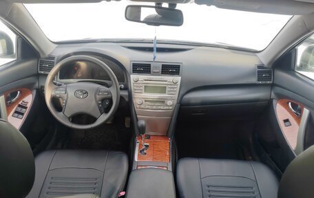 Toyota Camry, 2010 год, 1 070 000 рублей, 18 фотография
