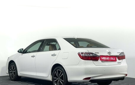 Toyota Camry, 2017 год, 2 247 000 рублей, 7 фотография