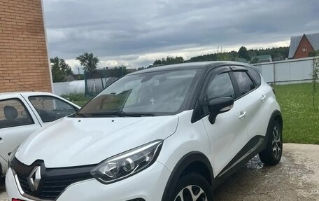Renault Kaptur I рестайлинг, 2017 год, 1 100 000 рублей, 3 фотография
