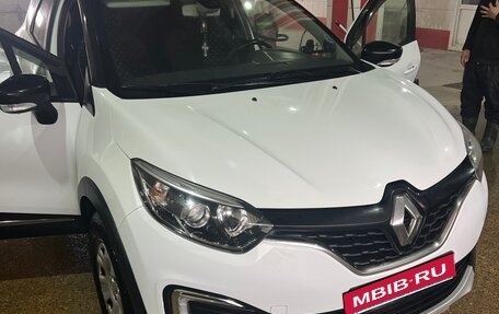 Renault Kaptur I рестайлинг, 2017 год, 1 100 000 рублей, 10 фотография