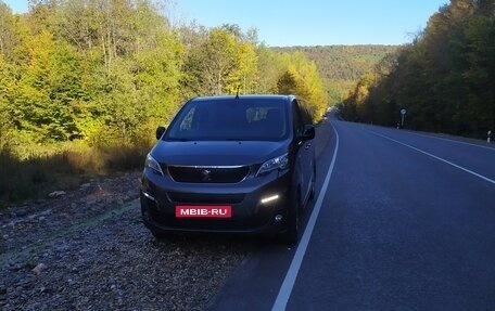 Peugeot Traveller I, 2021 год, 3 650 000 рублей, 7 фотография