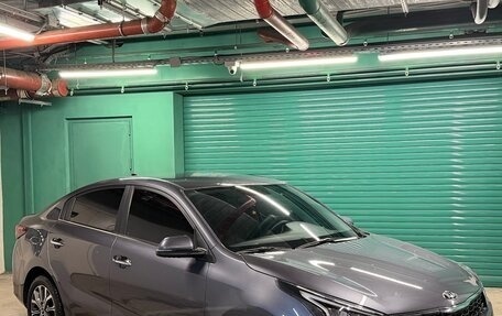 KIA Rio IV, 2021 год, 1 750 000 рублей, 2 фотография