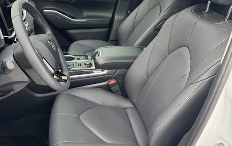 Toyota Highlander, 2026 год, 5 500 000 рублей, 11 фотография