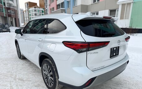 Toyota Highlander, 2026 год, 5 500 000 рублей, 6 фотография