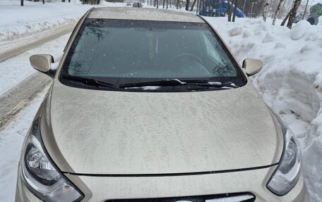 Hyundai Solaris II рестайлинг, 2011 год, 750 000 рублей, 1 фотография