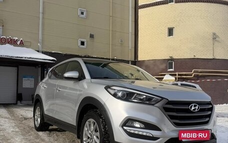 Hyundai Tucson III, 2017 год, 1 990 000 рублей, 2 фотография
