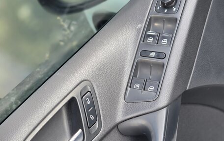 Volkswagen Tiguan I, 2011 год, 800 000 рублей, 20 фотография