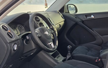 Volkswagen Tiguan I, 2011 год, 800 000 рублей, 19 фотография