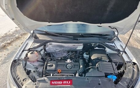 Volkswagen Tiguan I, 2011 год, 800 000 рублей, 25 фотография