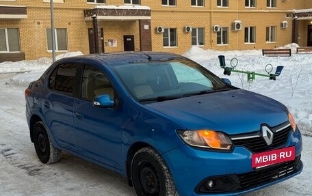 Renault Logan II, 2015 год, 525 000 рублей, 3 фотография