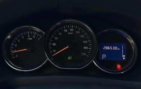 Renault Logan II, 2015 год, 525 000 рублей, 31 фотография