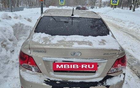 Hyundai Solaris II рестайлинг, 2011 год, 750 000 рублей, 3 фотография