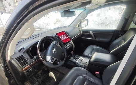 Toyota Land Cruiser 200, 2008 год, 12 фотография