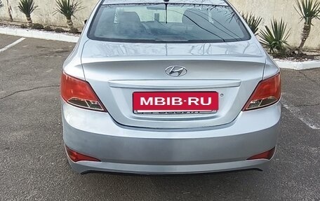 Hyundai Solaris II рестайлинг, 2015 год, 585 000 рублей, 6 фотография