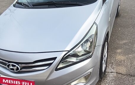 Hyundai Solaris II рестайлинг, 2015 год, 585 000 рублей, 12 фотография