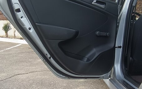 Hyundai Solaris II рестайлинг, 2015 год, 585 000 рублей, 24 фотография