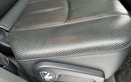 Toyota Land Cruiser Prado 150 рестайлинг 2, 2012 год, 3 100 000 рублей, 30 фотография