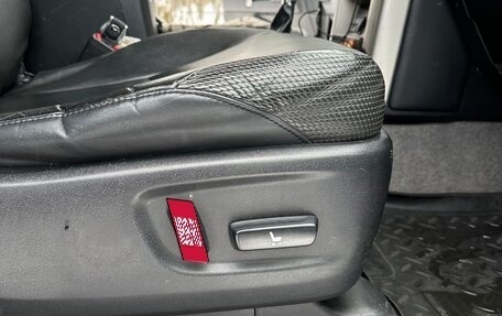 Toyota Land Cruiser Prado 150 рестайлинг 2, 2012 год, 3 100 000 рублей, 21 фотография