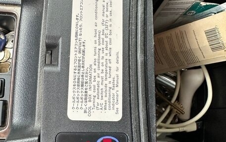 Toyota Land Cruiser Prado 150 рестайлинг 2, 2012 год, 3 100 000 рублей, 26 фотография