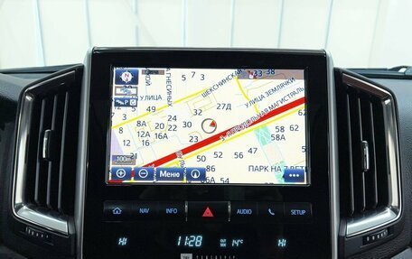 Toyota Land Cruiser 200, 2016 год, 6 300 000 рублей, 21 фотография