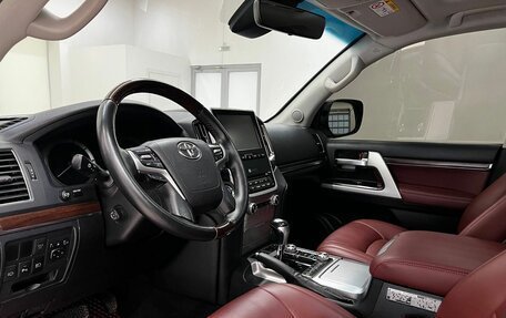 Toyota Land Cruiser 200, 2016 год, 6 300 000 рублей, 25 фотография