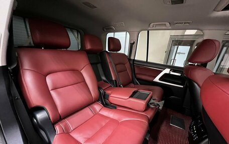 Toyota Land Cruiser 200, 2016 год, 6 300 000 рублей, 36 фотография