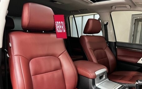 Toyota Land Cruiser 200, 2016 год, 6 300 000 рублей, 40 фотография