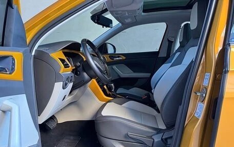 Volkswagen T-Cross I, 2022 год, 1 800 000 рублей, 14 фотография