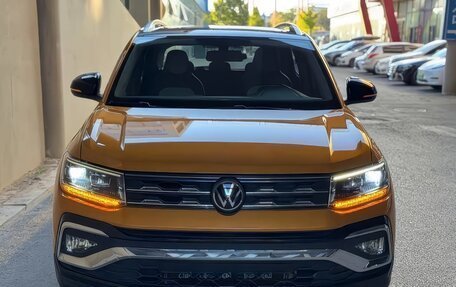 Volkswagen T-Cross I, 2022 год, 1 800 000 рублей, 2 фотография