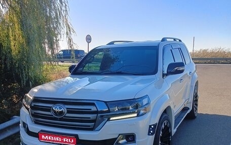 Toyota Land Cruiser 200, 2016 год, 7 250 000 рублей, 1 фотография