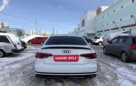 Audi A4, 2018 год, 3 100 000 рублей, 6 фотография