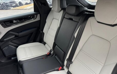 Porsche Cayenne III, 2026 год, 28 990 000 рублей, 25 фотография