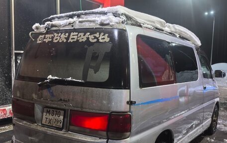 Toyota HiAce H100, 1997 год, 500 000 рублей, 3 фотография