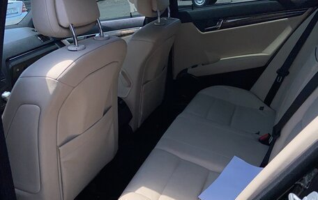 Mercedes-Benz C-Класс, 2007 год, 850 000 рублей, 4 фотография